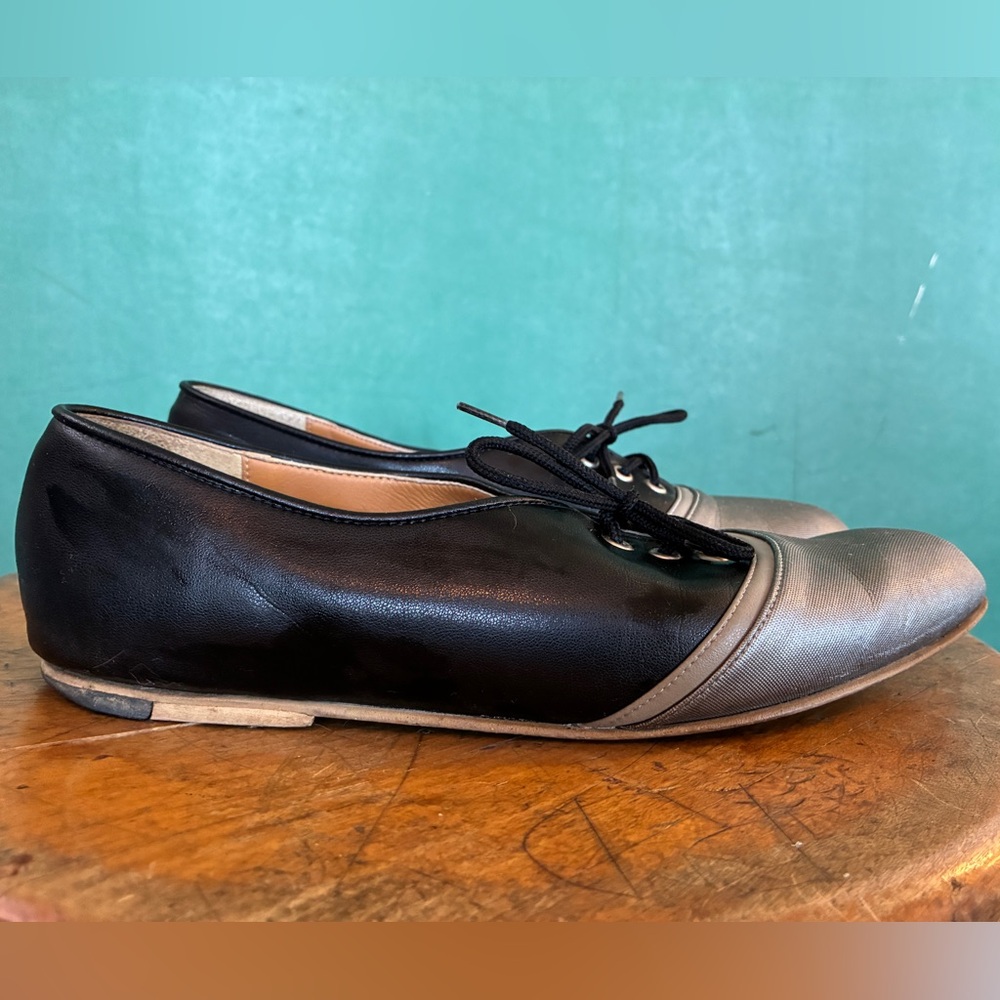 Silver toe Lace-Up Flats